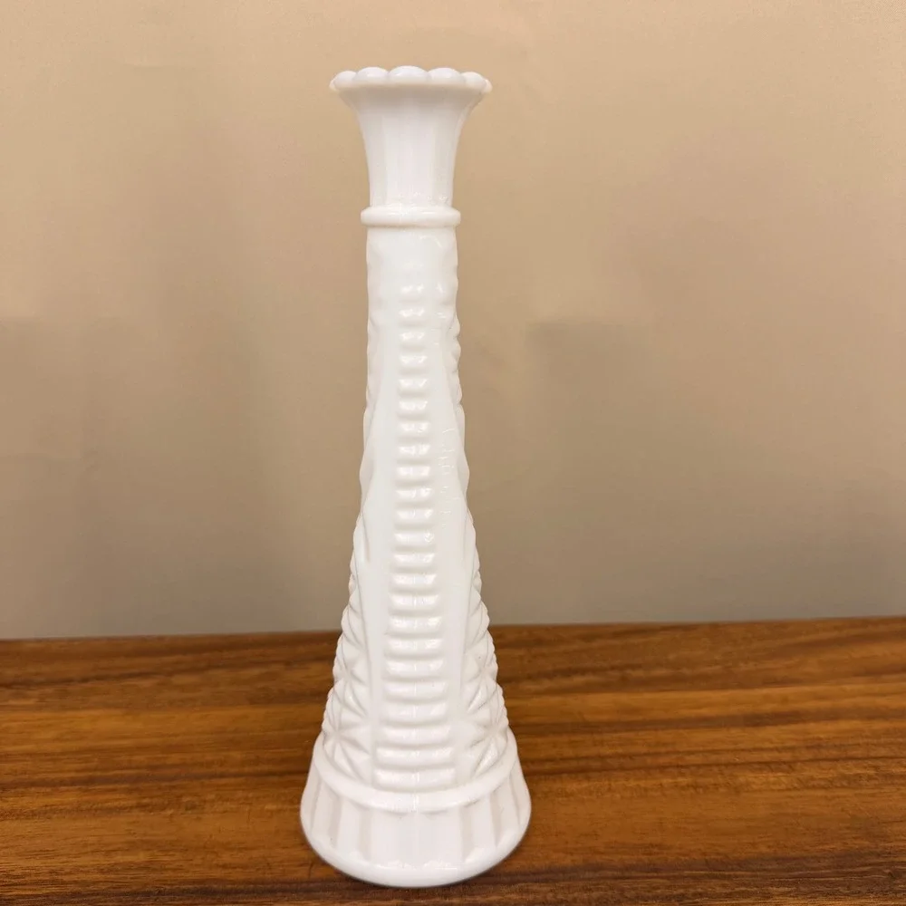 Anchor Hocking Milk Glass Bud Vase Stars and Bars White VTG 9 Inch Mid Century